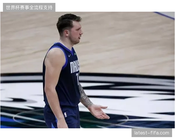 东契奇承担超高球权负荷，个人失误数据反映独行侠战术依赖性